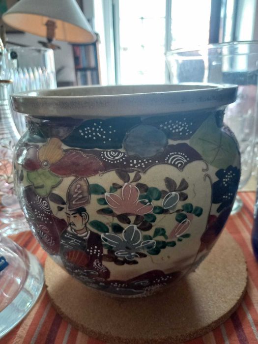 Taça de porcelana chinesa