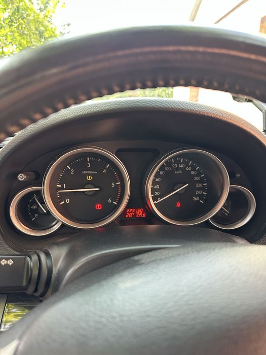 Продам Mazda.  6