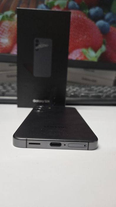 Samsung S24 8/256Gb, Офіційний