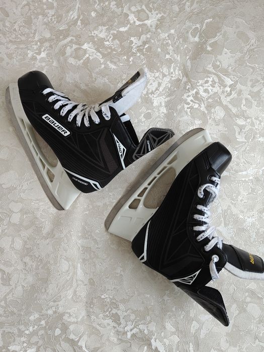 Хокейні ковзани Bauer Supreme S140