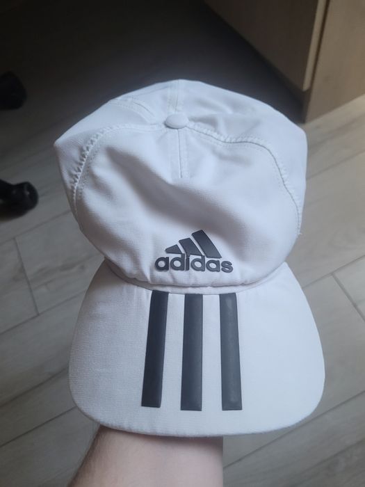 Czapka Adidas – oryginalna – stan bardzo dobry