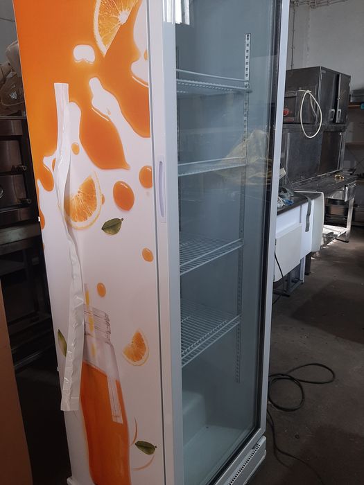Frigorífico ou armario frigorifico porta em vidro