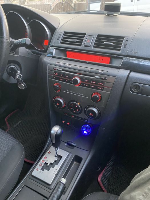 Мазда-3  2007р   1.6. Автомат (все працює)
