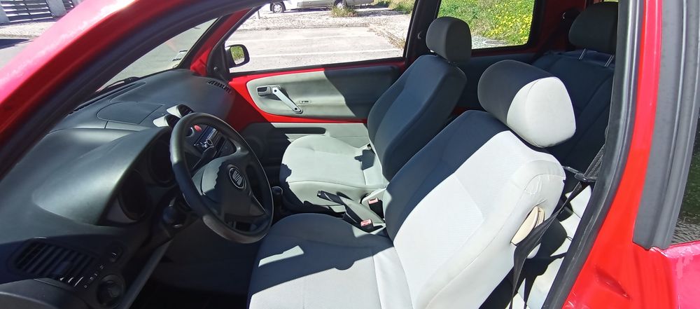SEAT Arosa 1.0 - AC -2002 - 76.821 KM - Nacional