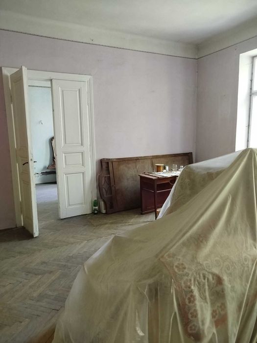 Продаж 3-х кімнатної квартири по вул. Снопківська