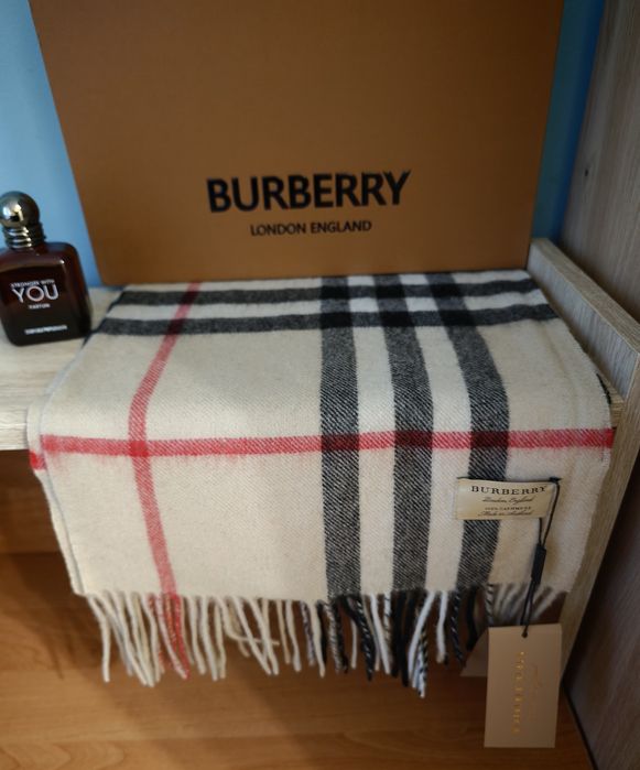 szalik burberry nowy