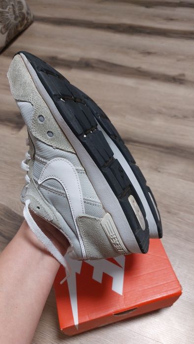 Кросівки Nike venture runner