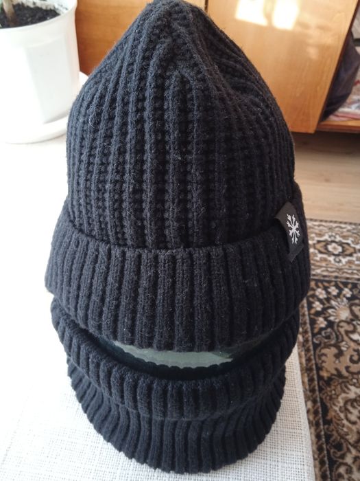 Комплект шапка и хомут новый