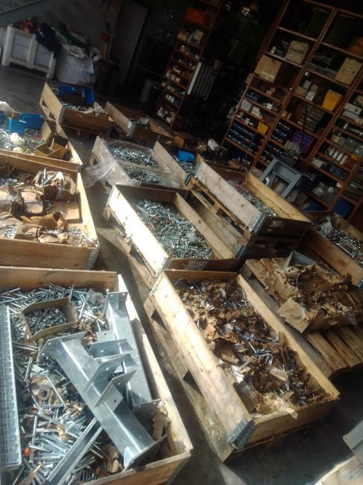 Parafusos todo o tipo ao kg