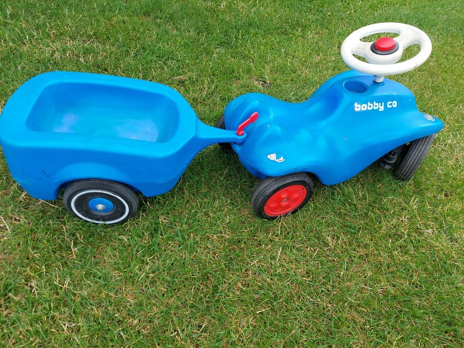 Samochodzik z przyczepką Bobby car