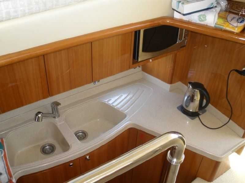 Продам яхту Azimut 46E 2007