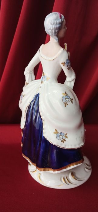 Figurka Dama z wachlarzem, Royal Dux