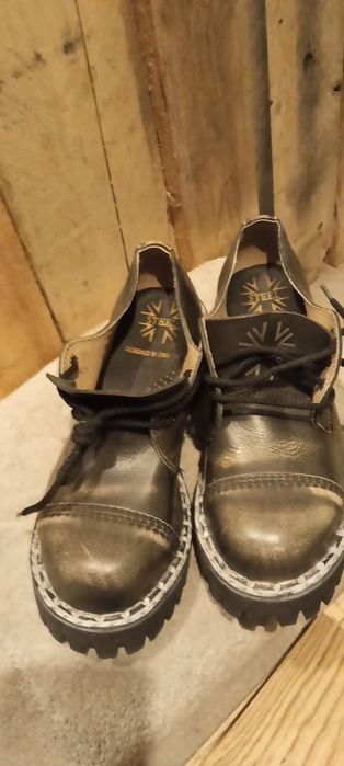 Glany .undergrandy krótkie siwo  czarne .nowiutkie .