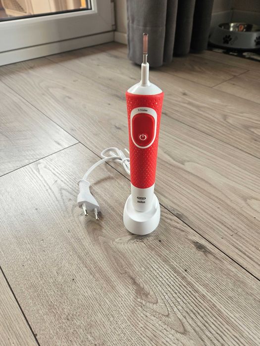 Szczoteczka Oral-B Vitality D100 Kid Mickey