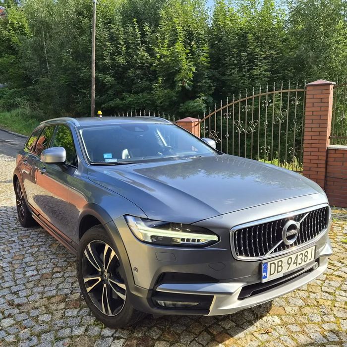 Volvo V90 Cross Country D5 235KM Kamera Nawigacja ACC Browers & Wilkins Salon Polska