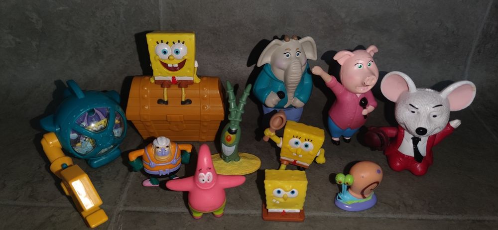 кол-ії іграшок Снупі,Буви,Дом тварини.Тролі.Том Джеррі,Зоряний баскетб