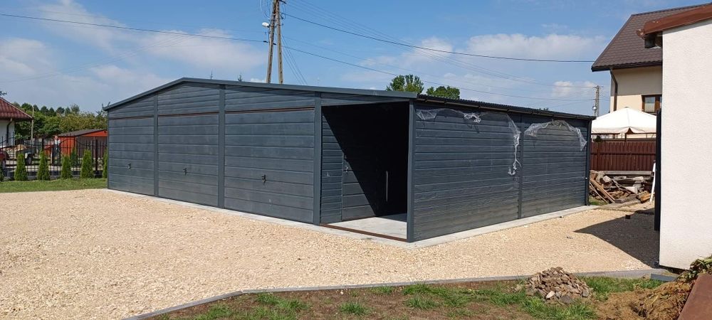 Garaż blaszany 10x7 grafit mat bramy złoty dąb