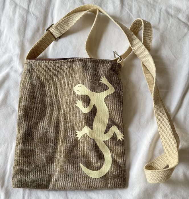 Salamander cross body bag