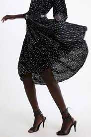 ZARA, Sukienka rozkloszowana z paskiem grochy, L jak M