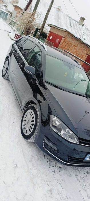 Продам авто Volkswagen Golf 2014