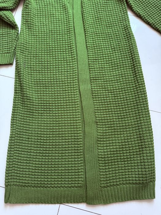 Продам комфортный кардиган в идеалтном состоянии , 80%шерсть, 20%акрил