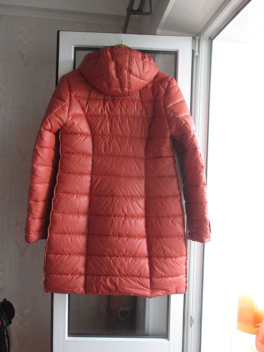 куртка зимняя удлиненная женская  с капюшоном 50 размер