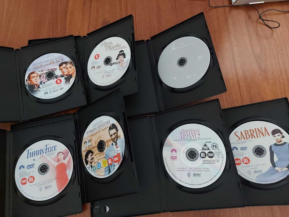 **7 DVD zona 2*Audrey Hepburn*Fashion Collection**