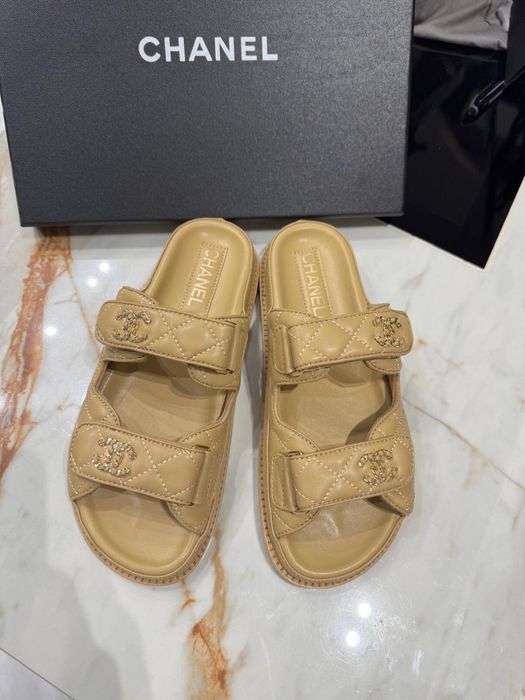 Klapki chanel DAD beige