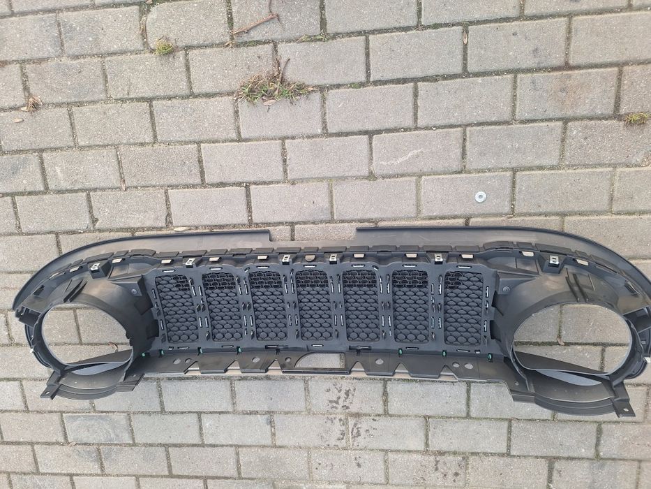 Jeep Compas Renegade grill orginał rok jak nowy 14-18