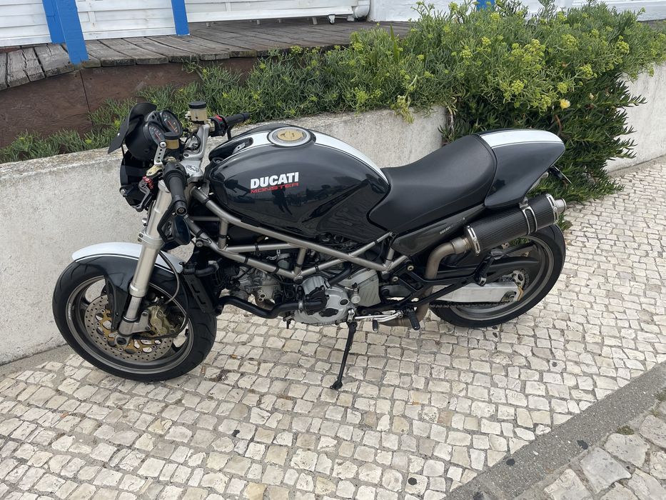 Ducati Monster 916