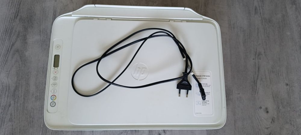 Drukarka hp deskjet  2700 plus dwa tonery
