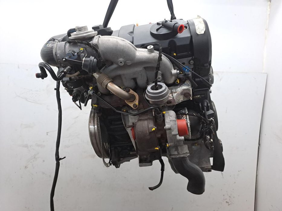 MOTOR COMPLETO AUDI A4 AVANT 2001 REFª: AWX