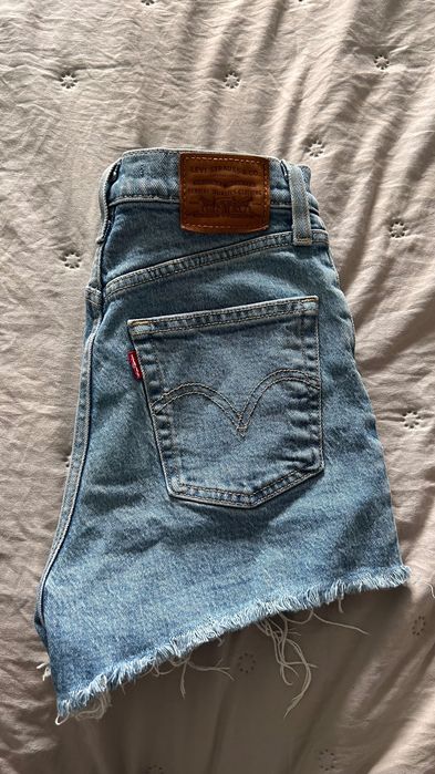 Шорти Levi’s,хс,висока посадка