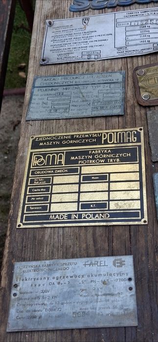 Tabliczki emaliowane I inne z czasów cena za wszystkie