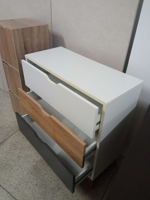 Cómoda de 3 gavetas