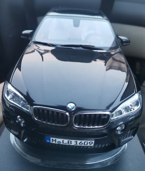 1/18  BMW X6m Norev