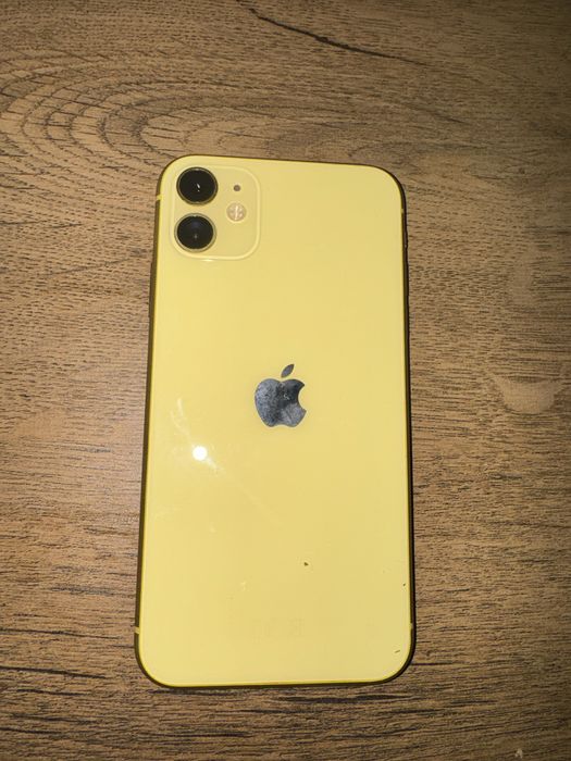 IPhone 11 Żółty pekniety ekran