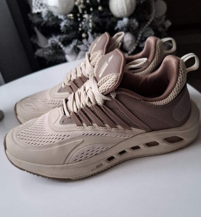 Nowe buty sportowe 4f rozmiar 36