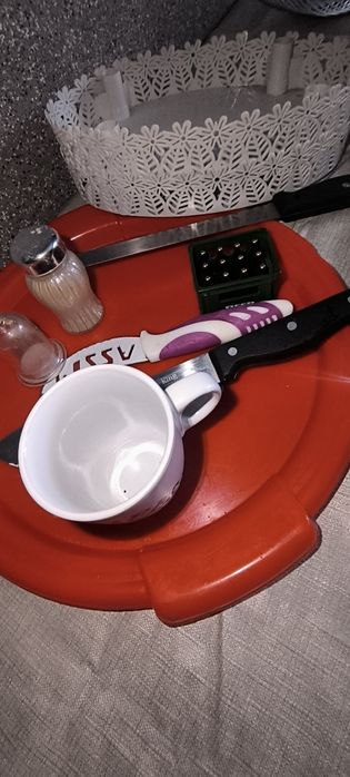Waga kuchenna gadżety do kuchni noże