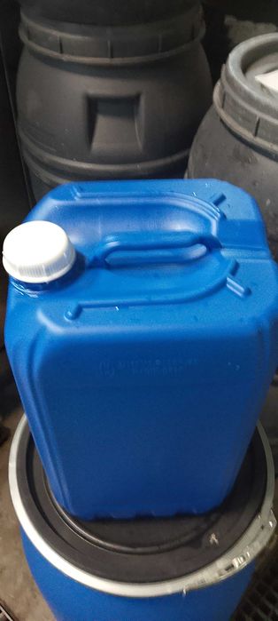 Beczki plastikowe 120l.