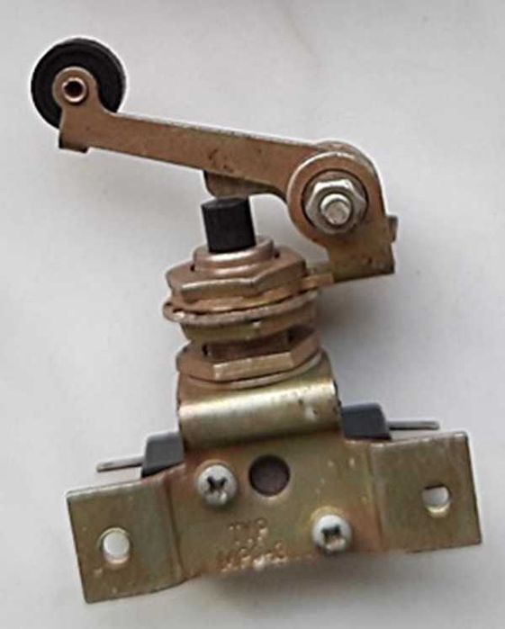 Wyłącznik krańcowy MPO - 3 , 10 A 380 V