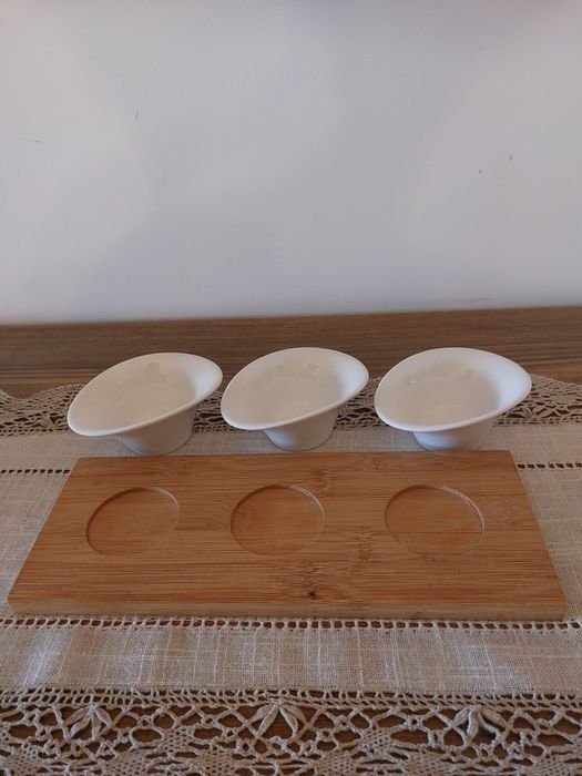 Conjunto de taças para molhos