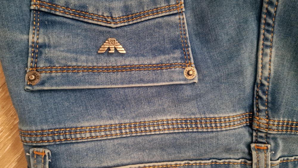 Armani Jeans damskie 30