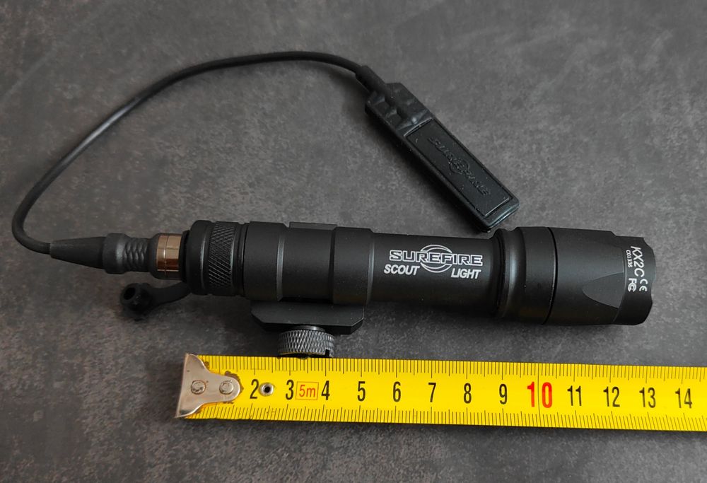 Surefire M600C тактичний ліхтар для зброї з виносною кнопкою
