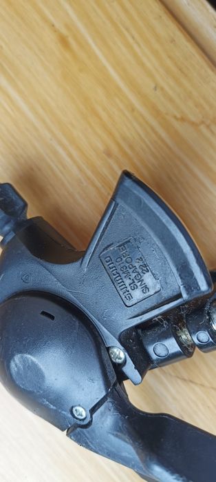 Manipulos Shimano Altus