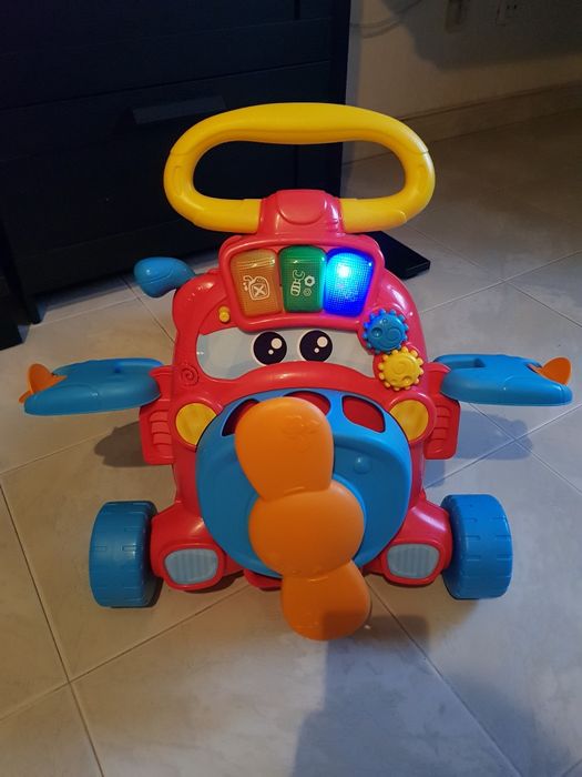 Andarilho bebé avião