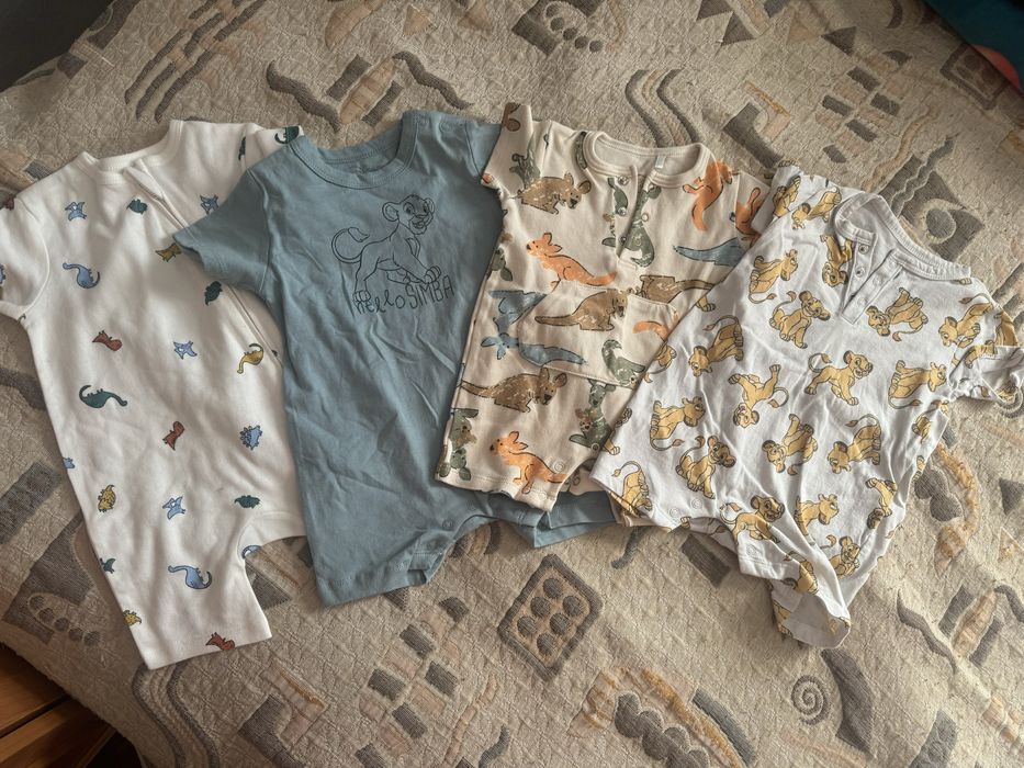 Продам недорого одяг від 0 до 9 місяців речі для двійнят