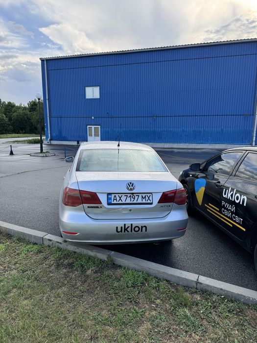 Сдам в аренду Камри, Джетту, Короллу, Фиесту под такси