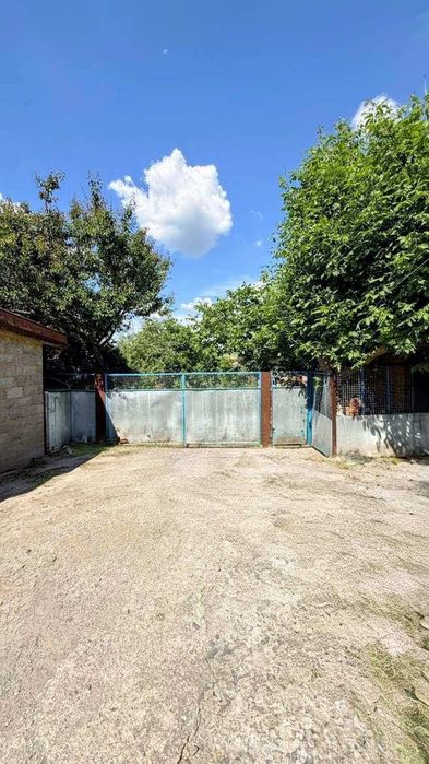 продається домоволодіння