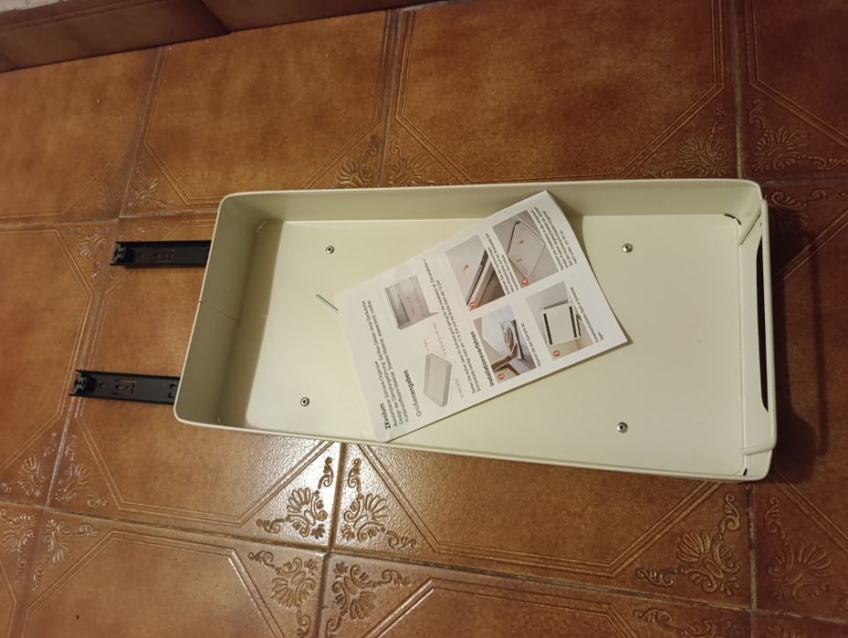 Gaveta extensível em aluminio